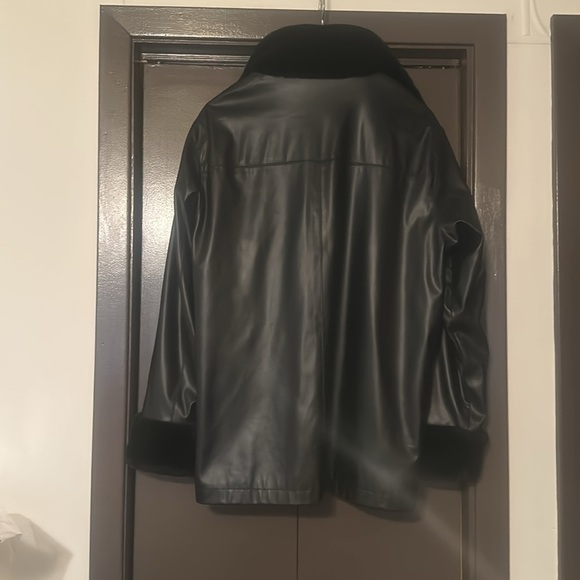 Giacca Gallery very nice Faux Mink/ Faux Leather Reversible Coat, medium - Picture 5 of 9